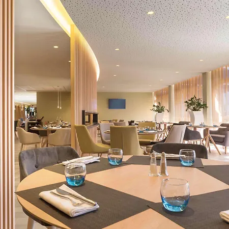 Отель Novotel Paris Nord Expo Ольне-су-Буа